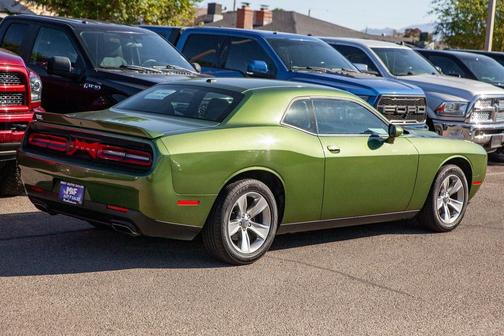 2021 Dodge Challenger SXT