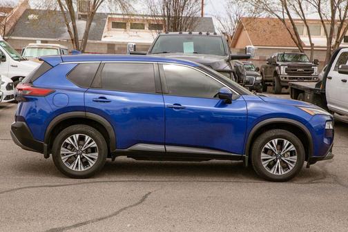 2022 Nissan Rogue SV