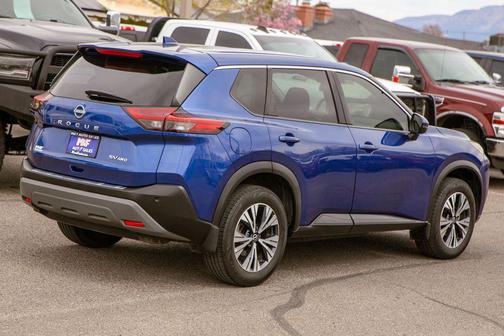 2022 Nissan Rogue SV