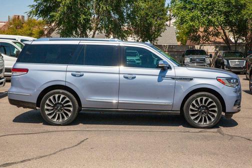 2023 Lincoln Navigator Black Label