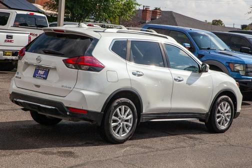 2020 Nissan Rogue SV