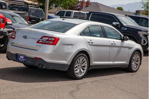 2017 Ford Taurus Limited