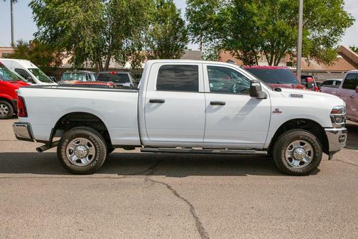 Bright White Clearcoat 2025 RAM 2500 Tradesman Crew Cab 4x4 6'4' Box