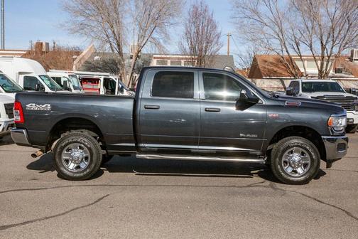 2019 RAM 2500 Tradesman Crew Cab 4x4 6'4' Box