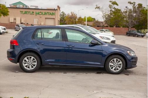 2016 Volkswagen Golf TSI S 4-Door