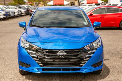 Electric Blue Metallic 2024 Nissan Versa 1.6 SV