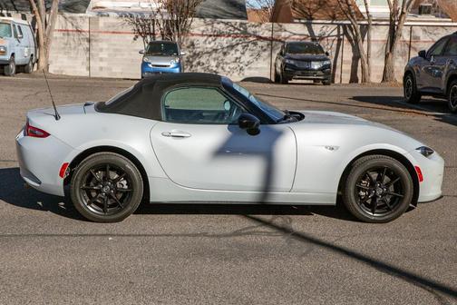 2019 Mazda MX-5 Miata Sport