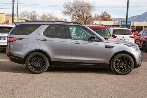 2020 Land Rover Discovery Landmark Edition