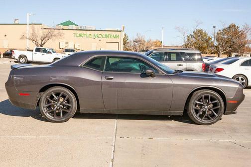 2020 Dodge Challenger SXT