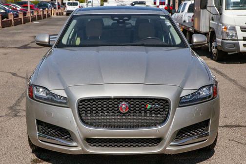 Tan 2016 Jaguar XF 35t Prestige
