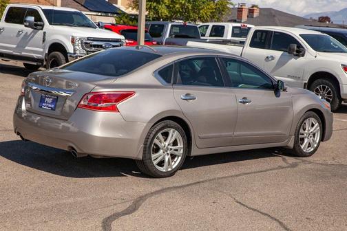 2013 Nissan Altima 3.5 SV