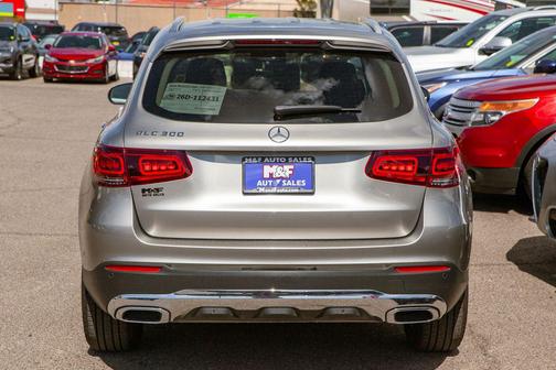 Gold 2022 Mercedes-Benz GLC 300 Base