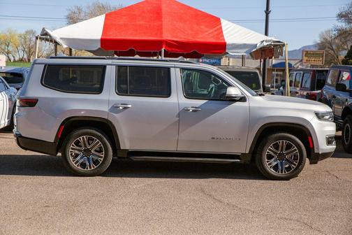 Silver Zynith 2022 Jeep Wagoneer Series III 4x4