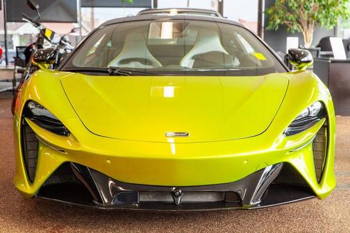 2023 McLaren Artura Vision