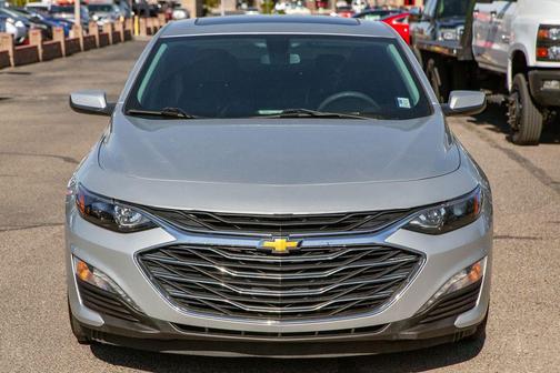 Silver Ice Metallic 2021 Chevrolet Malibu FWD LT
