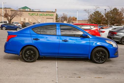 2017 Nissan Versa 1.6 S+