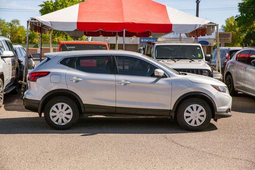 Brilliant Silver Metallic 2019 Nissan Rogue Sport S