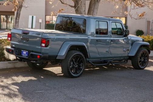 2024 Jeep Gladiator Nighthawk