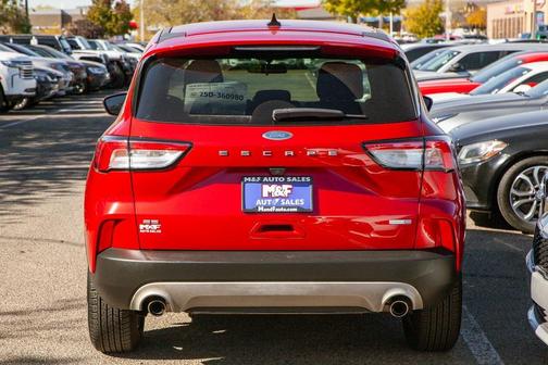 2020 Ford Escape SE