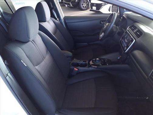 2025 Nissan Leaf SV PLUS