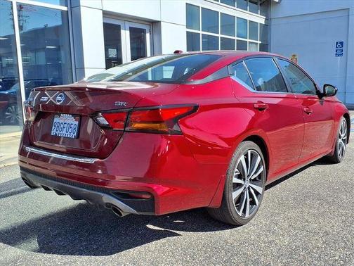 2022 Nissan Altima 2.5 SR