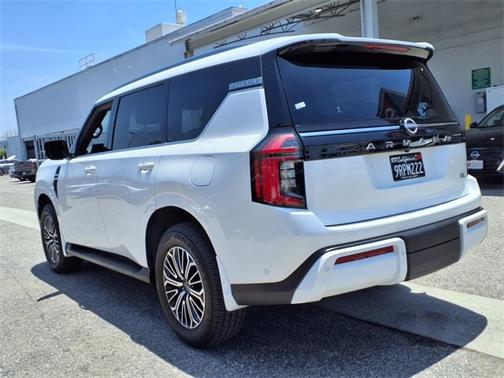 2025 Nissan Armada SL