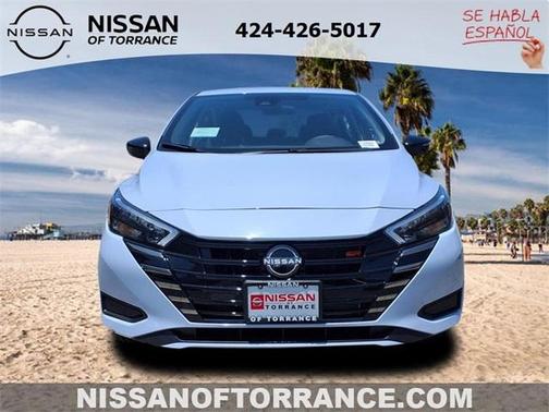 2025 Nissan Versa 1.6 SR