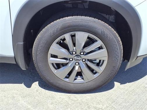 2025 Nissan Pathfinder S