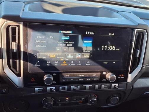 2025 Nissan Frontier SV