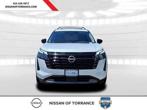 Everest White P 2026 Nissan Pathfinder SL
