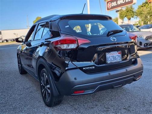 2020 Nissan Kicks SV