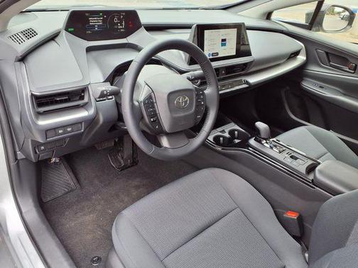 CUTTING EDGE 2026 Toyota Prius LE