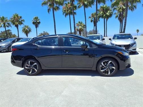 2025 Nissan Versa 1.6 SR