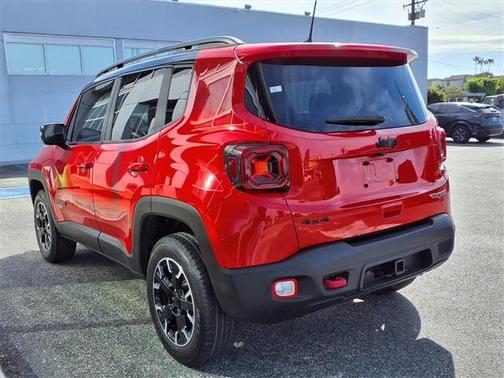 2023 Jeep Renegade Trailhawk