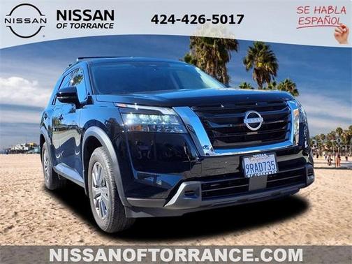 2024 Nissan Pathfinder SV