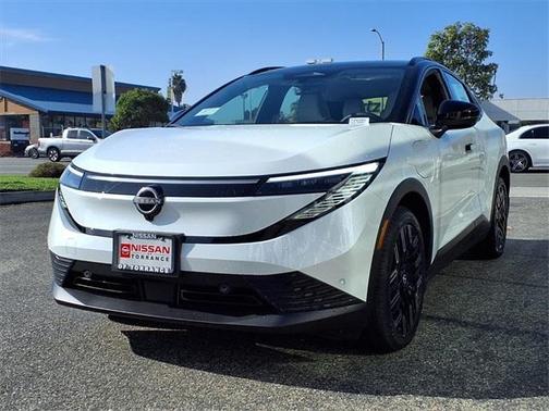 2026 Nissan Leaf PLATINUM+