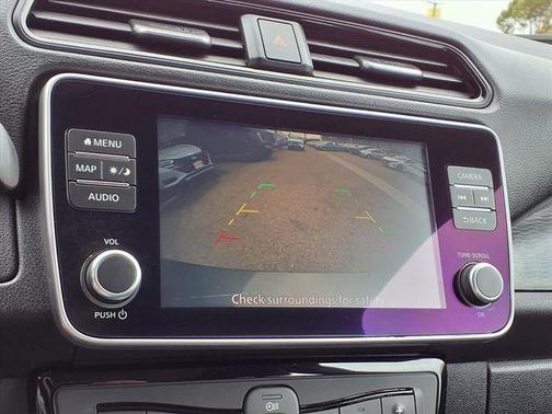 Gun Metallic 2022 Nissan Leaf SV