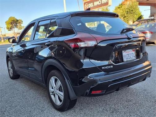 2025 Nissan Kicks Play S