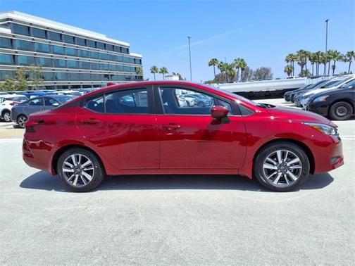 2025 Nissan Versa 1.6 SV