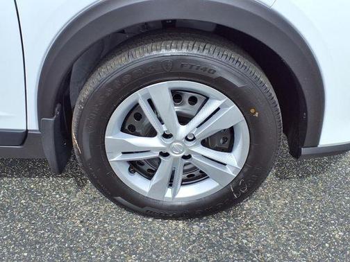 Fresh Powder 2025 Nissan Kicks Play S