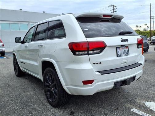 2017 Jeep Grand Cherokee Altitude