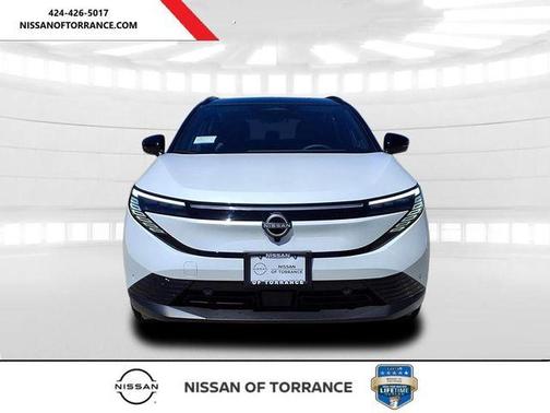 White / Black 2026 Nissan Leaf PLATINUM+