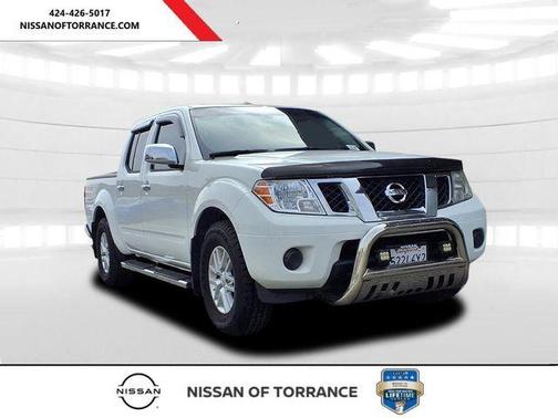 Glacier White 2018 Nissan Frontier SV