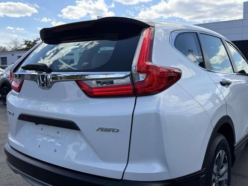 Platinum White Pearl 2019 Honda CR-V LX