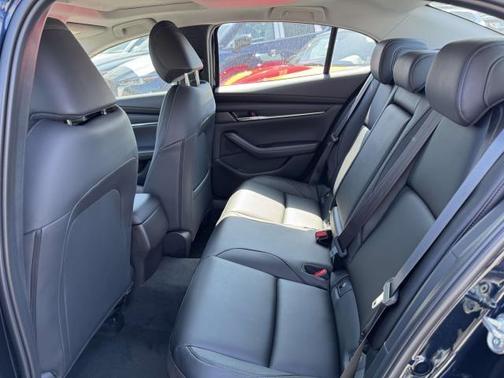 2025 Mazda Mazda3 FWD w/Preferred Package
