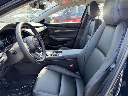 2025 Mazda Mazda3 FWD w/Preferred Package