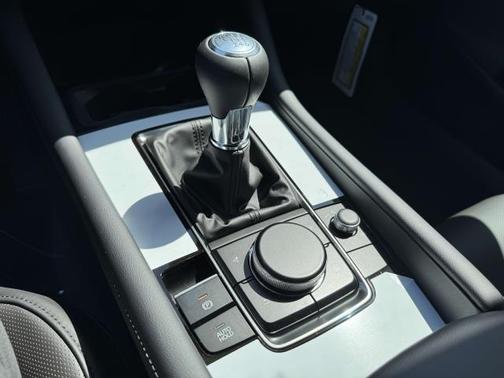 2025 Mazda Mazda3 FWD w/Premium Package