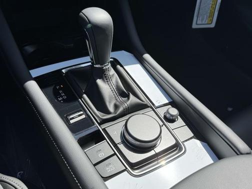 2025 Mazda Mazda3 FWD w/Preferred Package