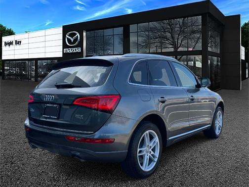Daytona Gray Pearl Effect 2016 Audi Q5 2.0T Premium Plus