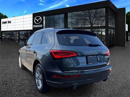 Daytona Gray Pearl Effect 2016 Audi Q5 2.0T Premium Plus